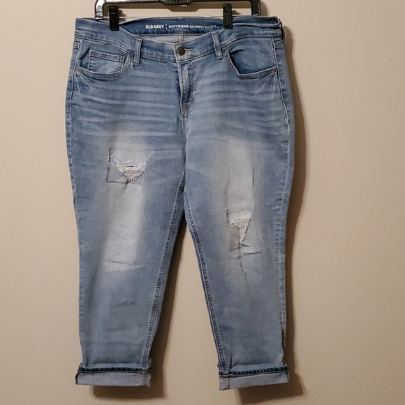 old navy boyfriend capris